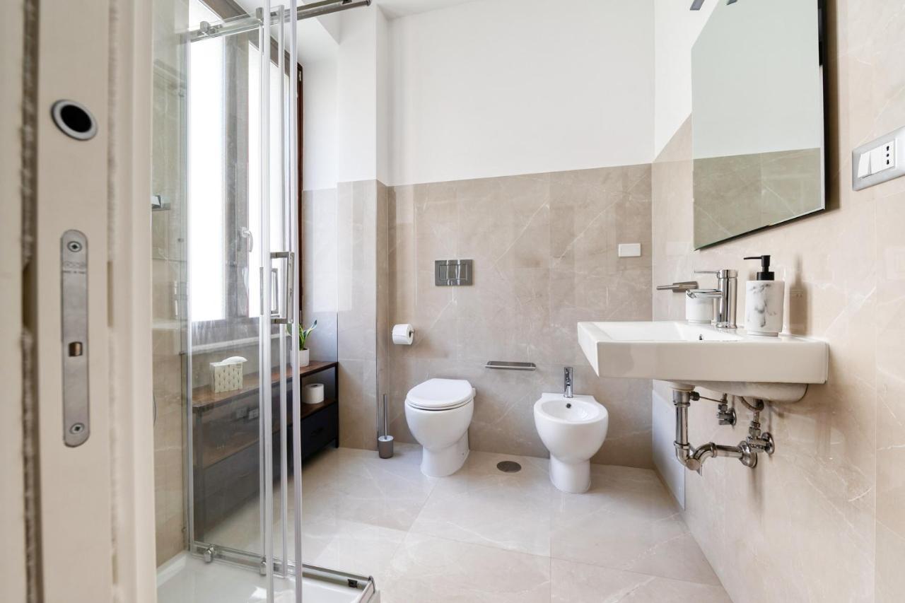 3 Rooms 3 Bathrooms - Lovely Apartment Close The Vatican Róma Kültér fotó